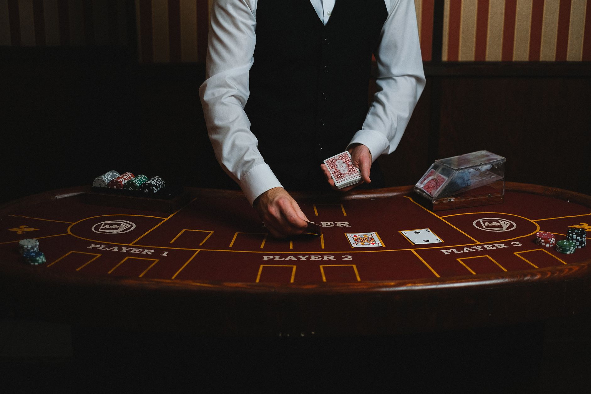 Blackjack-Tisch mit Karten