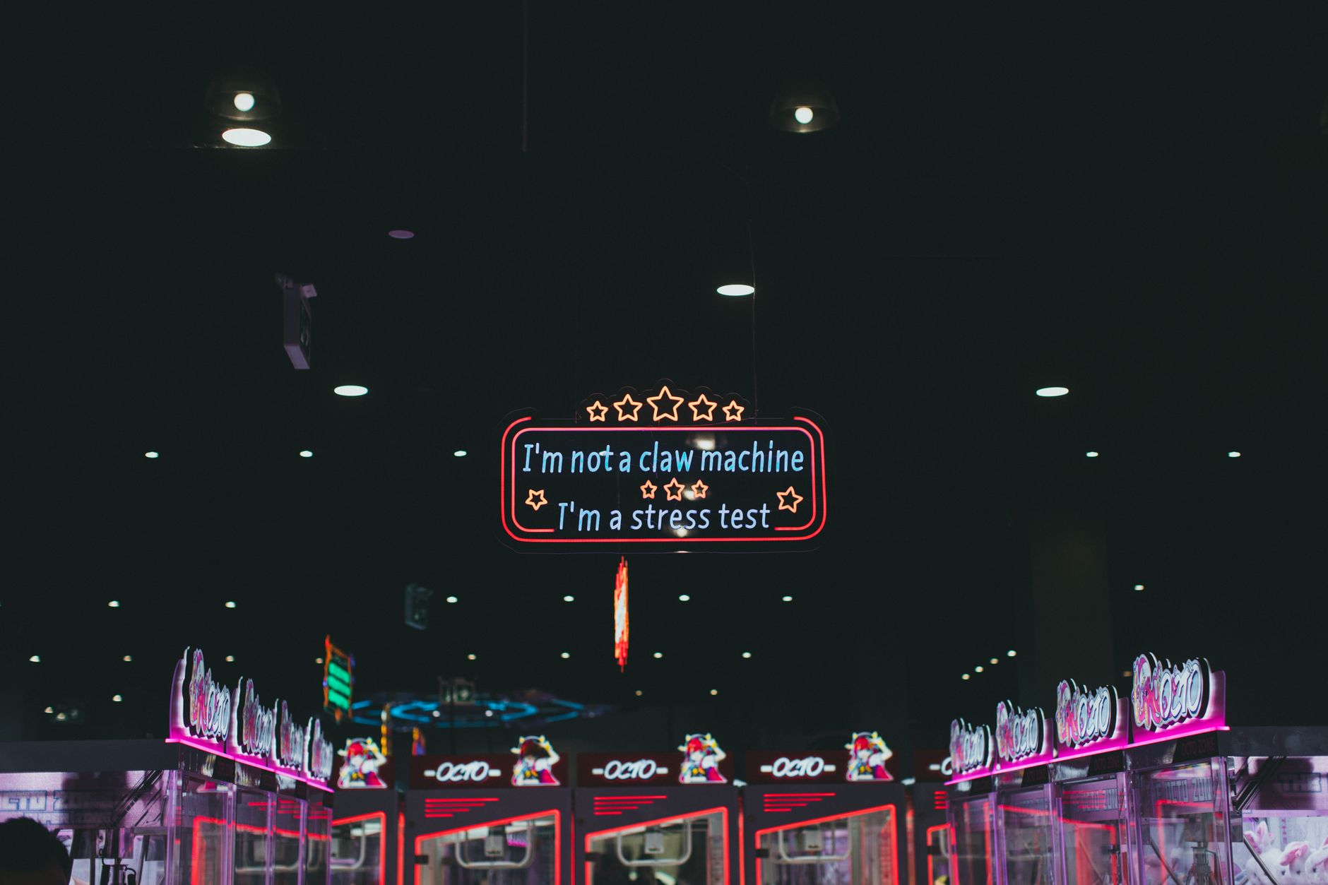 Neonlichter einer Arcade